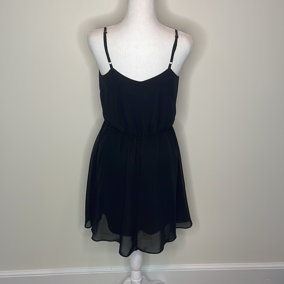 Xhilaration Stylish Black Wrap Dress with Spaghetti Straps. Small Petite - Picture 4 of 7